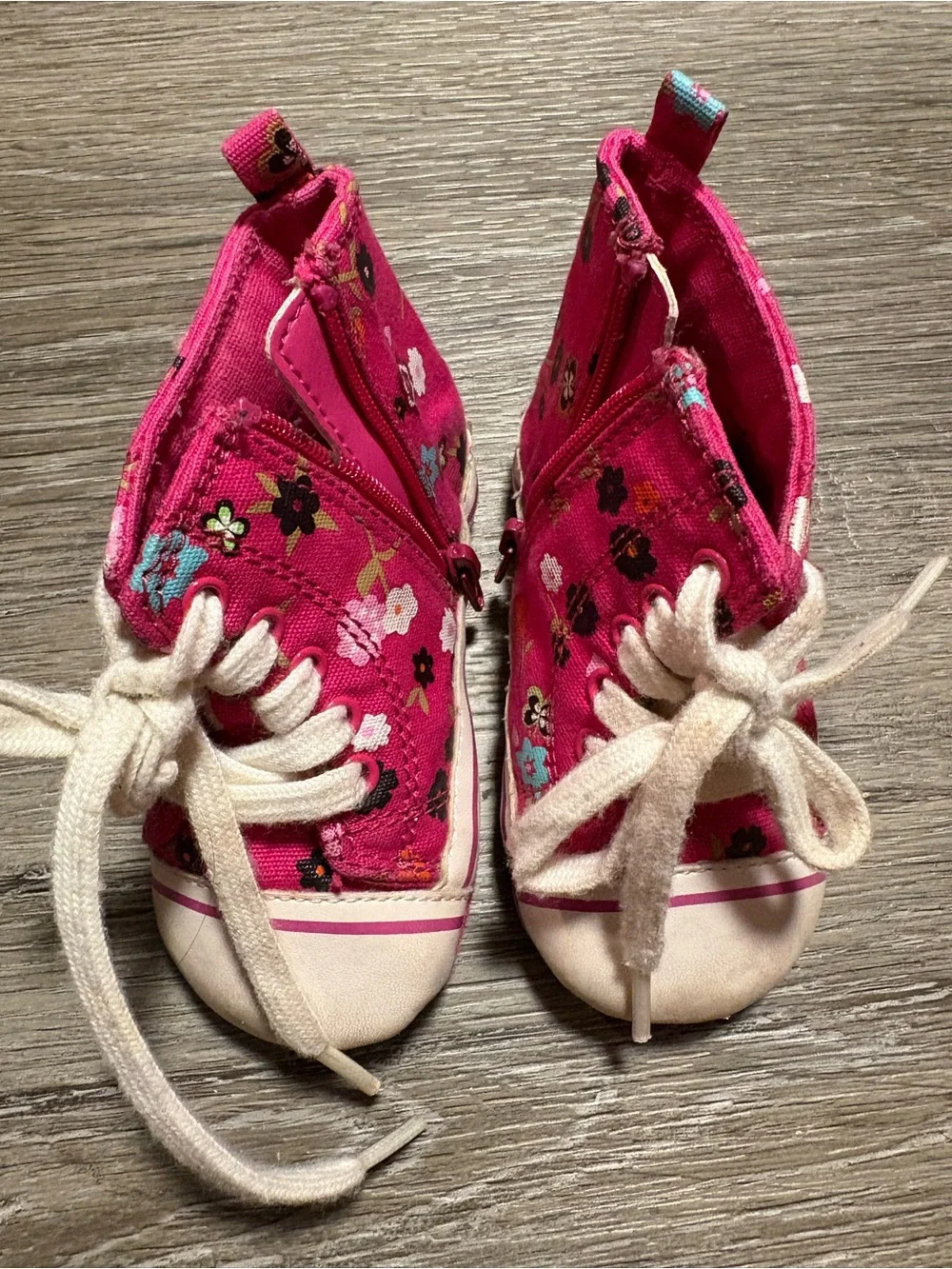 Kids Pink Floral Canvas Lace-Up Shoes